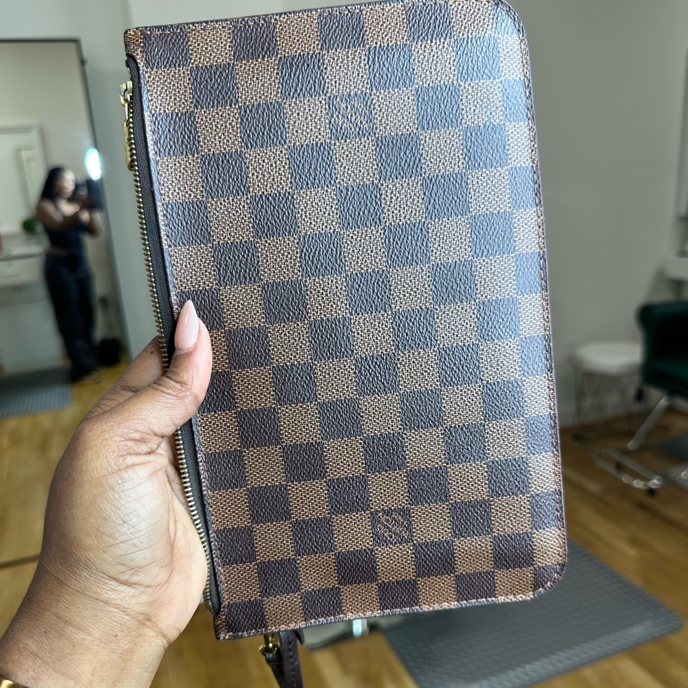 Louis Vuitton Damier Ebene Neverfull MM Pochette